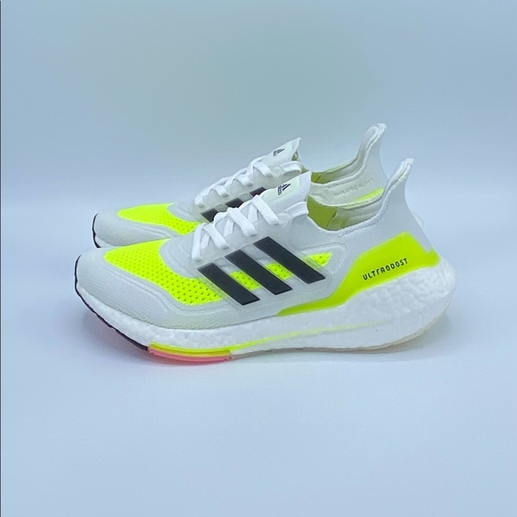 NEW! adidas Ultraboost 21 Women's Running Shoes Size 5 - Picture 5 of 8